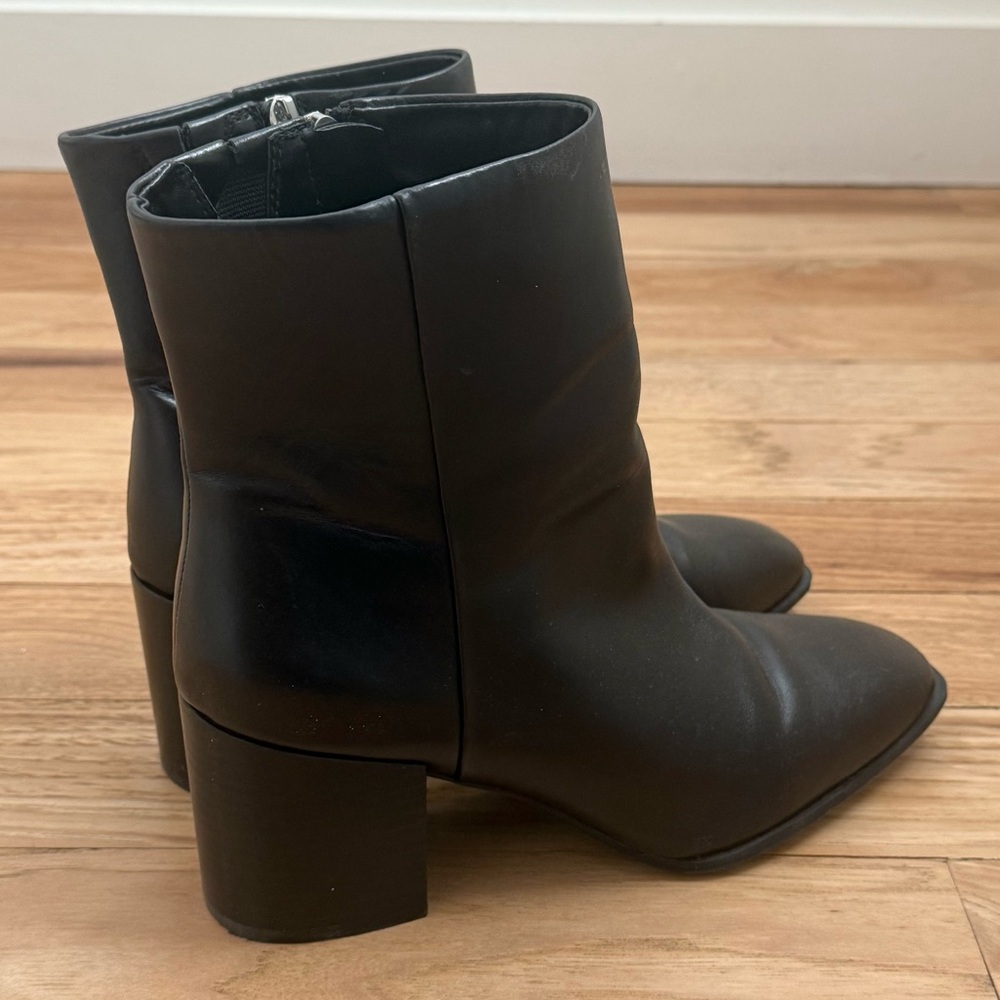 Nordstrom Novanna black leather block heel chisel toe booties Sz 9